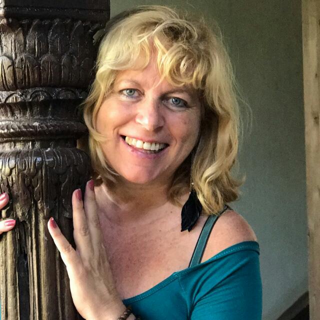 madhu-graces-escuela-namaste